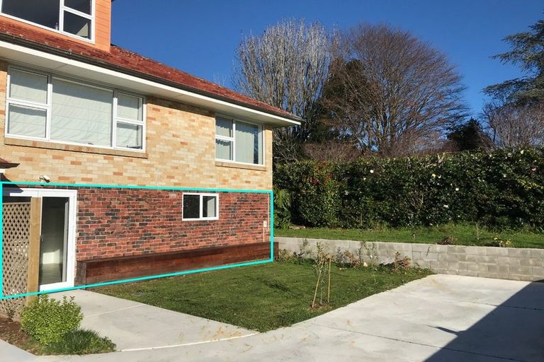 Photo of property in 1/53 Seaview Road, Glenfield, Auckland, 0629