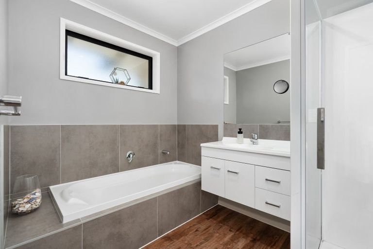 Photo of property in 16 Bethany Road, Rolleston, 7614