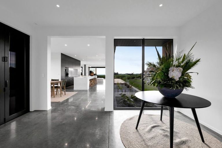 Photo of property in 29 Washer Road, Omata, New Plymouth, 4374