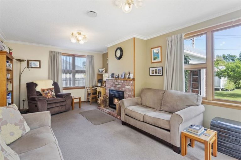 Photo of property in 27 Greenwood Close, Mairehau, Christchurch, 8013