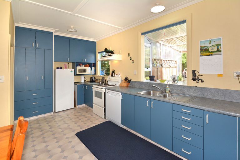 Photo of property in 210 Bay View Road, South Dunedin, Dunedin, 9012