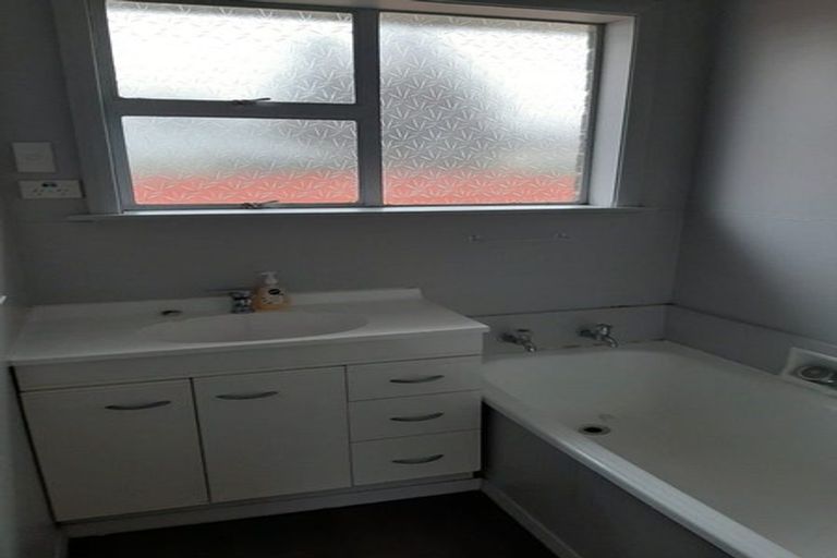 Photo of property in 9 Campbell Street, Alexandra, 9320