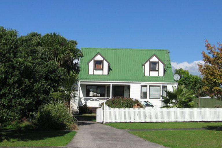 Photo of property in 14 Bosun Place, Te Atatu Peninsula, Auckland, 0610