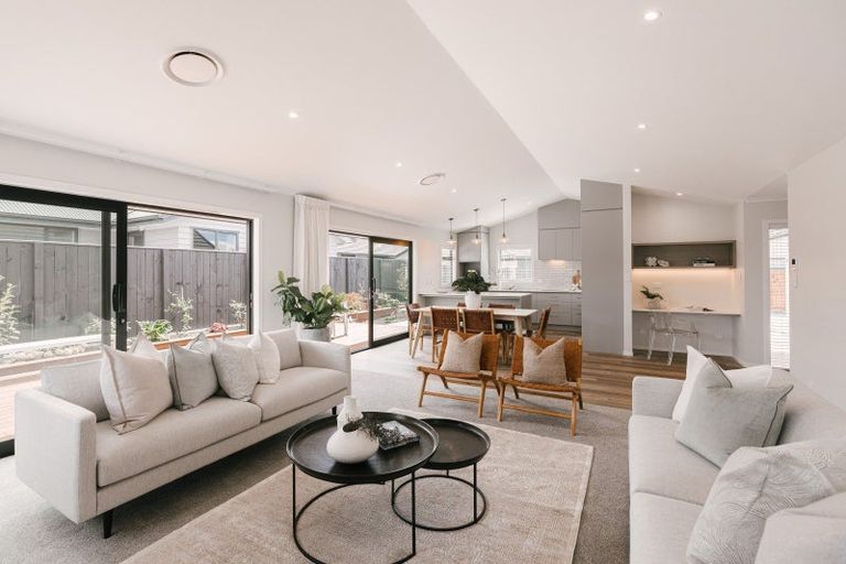 Photo of property in 27 Daniel Place, Kelvin Grove, Palmerston North, 4414