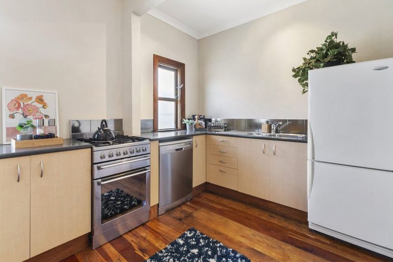 Photo of property in 33 Devonshire Road, Miramar, Wellington, 6022