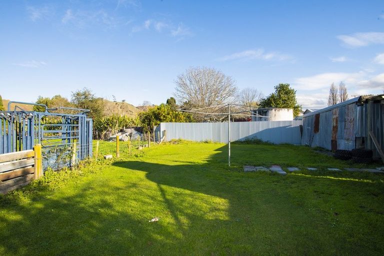 Photo of property in 10 Kipling Road, Te Karaka, 4022