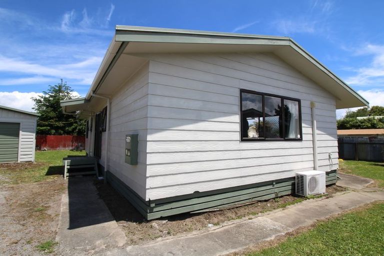 Photo of property in 2a Lee Road, Hannahs Bay, Rotorua, 3010