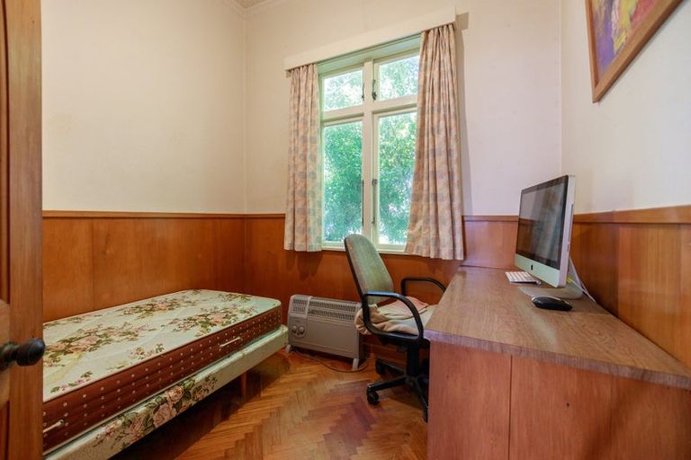 Photo of property in 151 Glenmore Street, Kelburn, Wellington, 6012