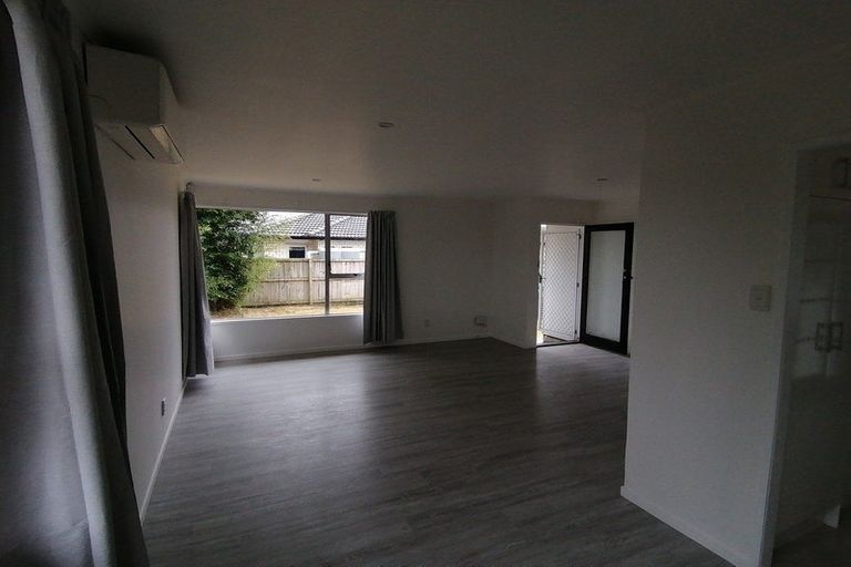 Photo of property in 2/7 Ririno Place, Manurewa, Auckland, 2102