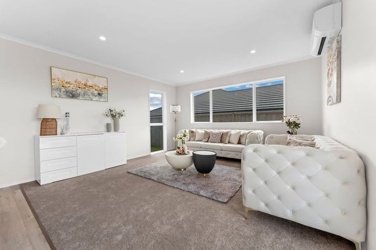 Photo of property in 25 Paul Way, Pokeno, 2402