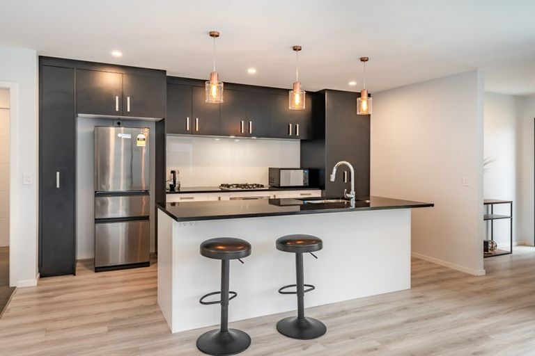 Photo of property in 15 Cynisca Crescent, Wallaceville, Upper Hutt, 5018