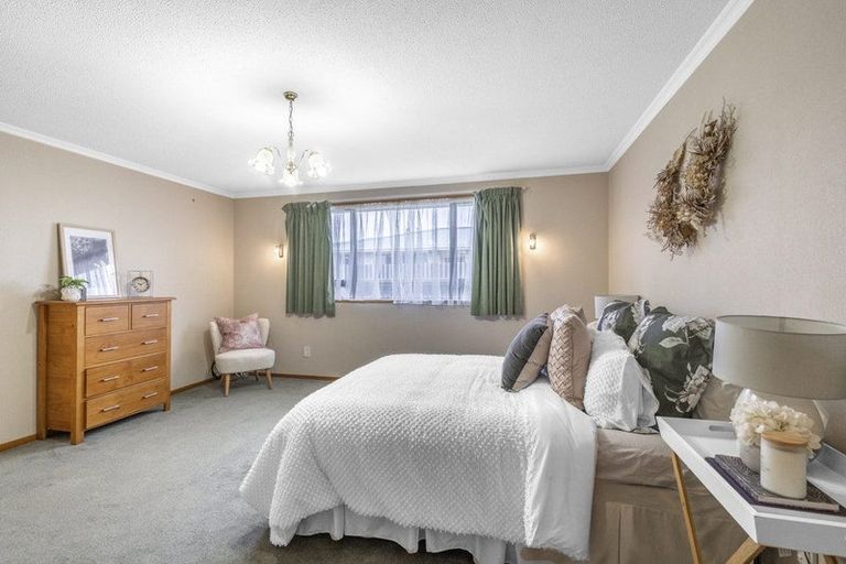 Photo of property in 37 Renfrew Street, Waikiwi, Invercargill, 9810