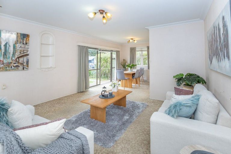 Photo of property in 24 Beverley Crescent, Hillcrest, Hamilton, 3216