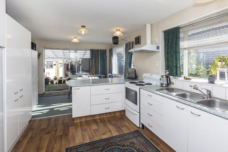 Photo of property in 19 Kawau Crescent, Bromley, Christchurch, 8062