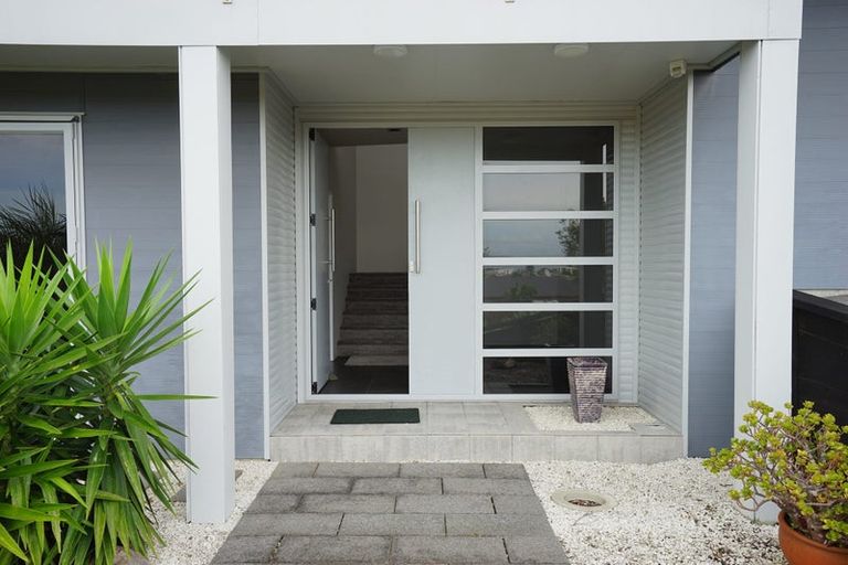 Photo of property in 3 Orewa Heights Crescent, Orewa, 0931