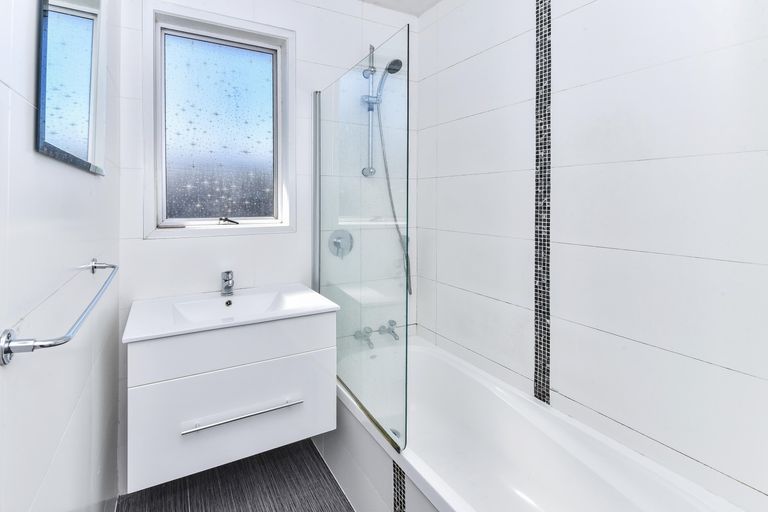 Photo of property in 14 Astor Place, Manurewa, Auckland, 2102