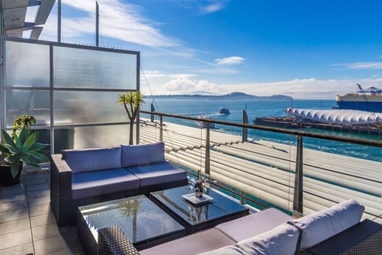 Photo of property in Shed 20 Princes Wharf Apartments, 48a/139 Quay Street, Auckland Central, Auckland, 1010