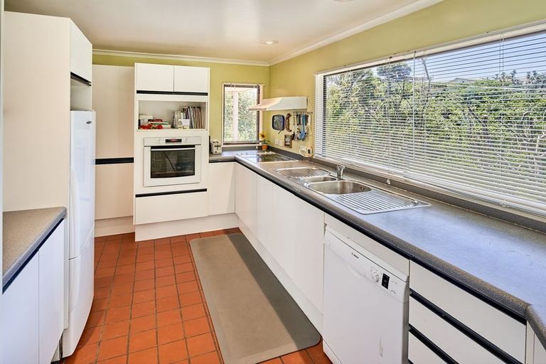 Photo of property in 18 Jeep Road, Raumati South, Paraparaumu, 5032