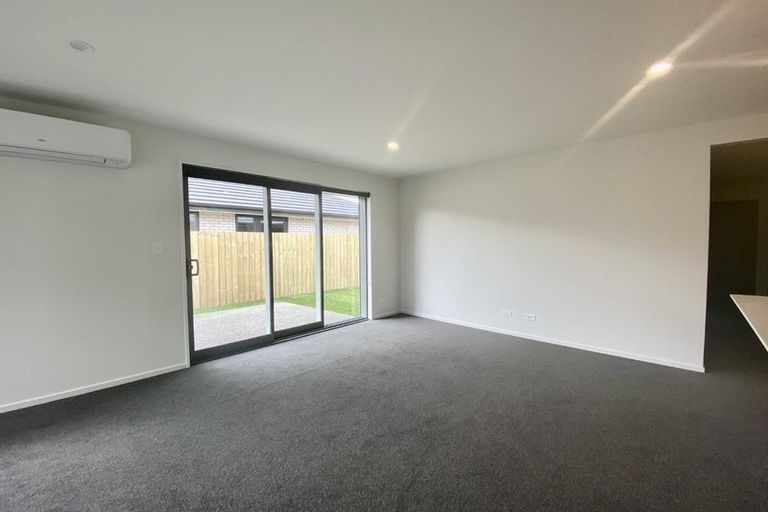 Photo of property in 5 Sarah Nicholls Street, Belfast, Christchurch, 8051