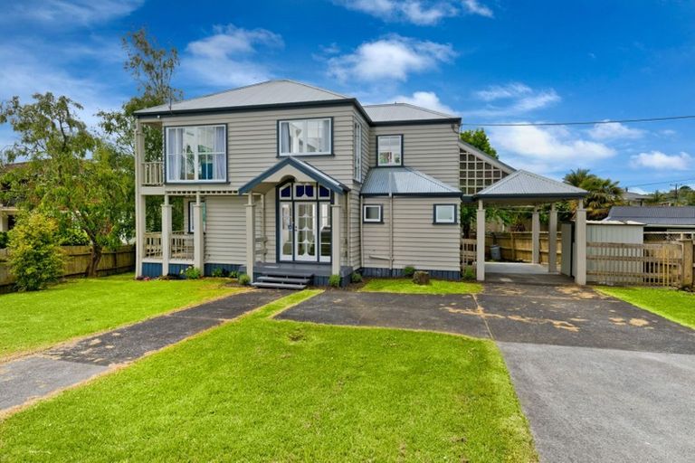 Photo of property in 263a Henderson Valley Road, Henderson, Auckland, 0612