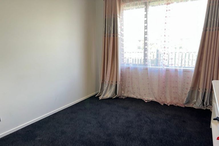 Photo of property in 2 James Caird Lane, Wigram, Christchurch, 8025