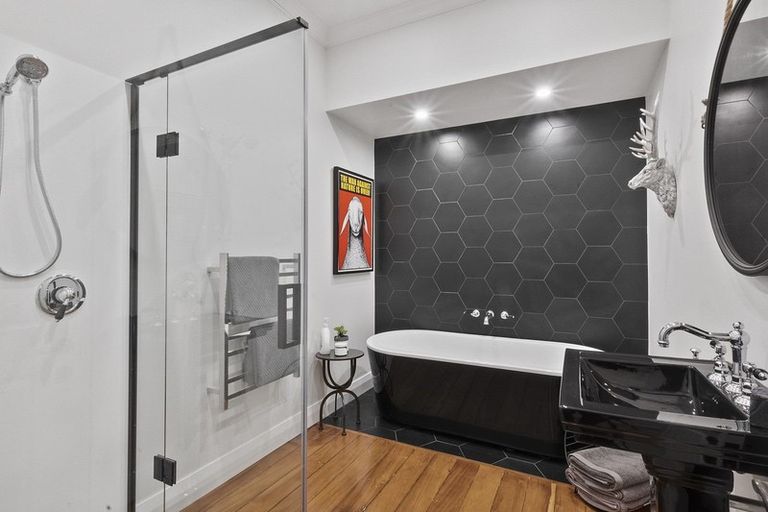 Photo of property in 16 Endeavour Avenue, Flagstaff, Hamilton, 3210