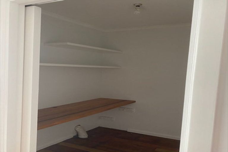 Photo of property in 24 Aotea Road, Glen Eden, Auckland, 0602