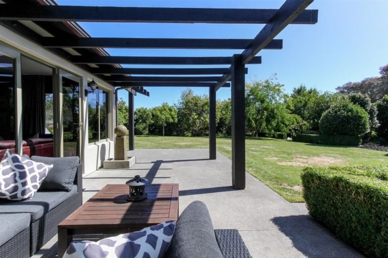 Photo of property in 30 Shelter Grove, Frankleigh Park, New Plymouth, 4310