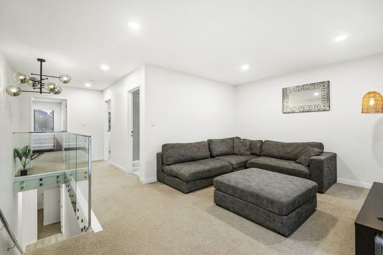 Photo of property in 4b Rosalind Road, Glenfield, Auckland, 0629