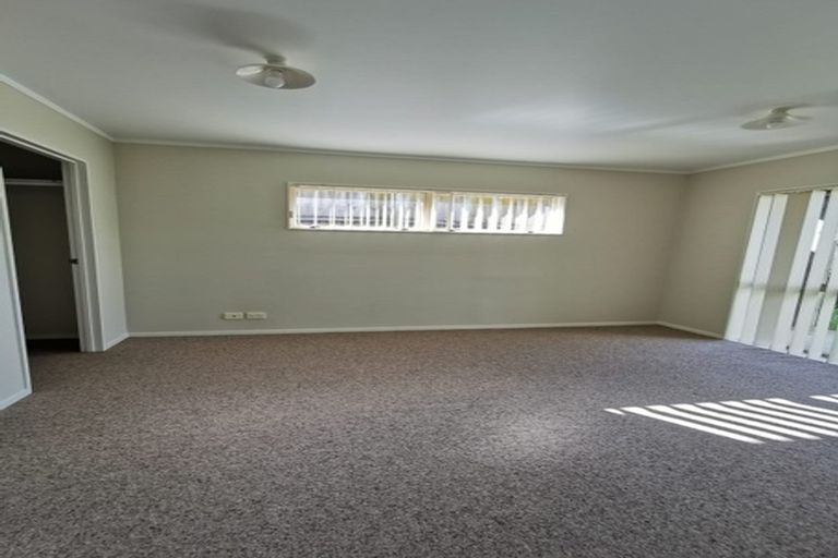Photo of property in 256 Royal Road, Massey, Auckland, 0614