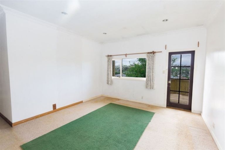 Photo of property in 18 Monowai Road, Johnsonville, Wellington, 6037