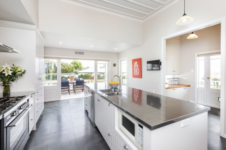 Photo of property in 47 Arataki Road, Havelock North, 4130