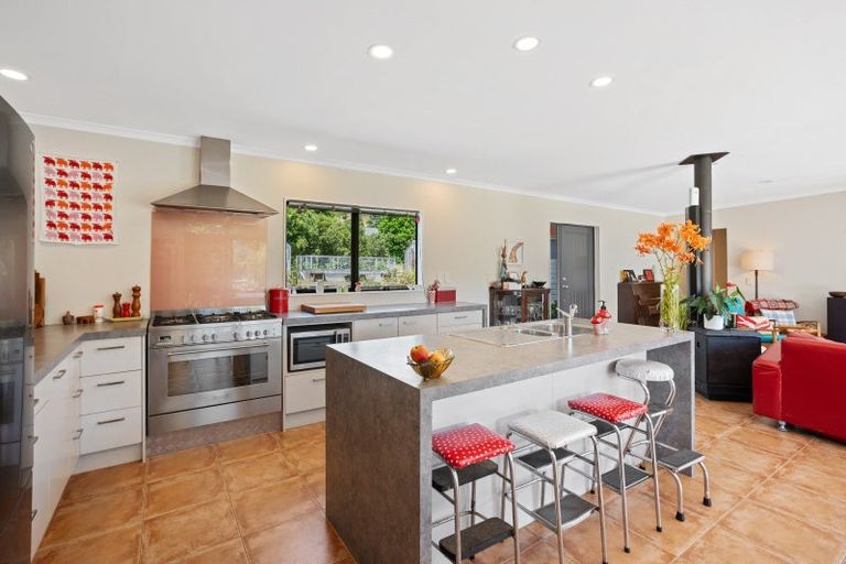 Photo of property in 45 Mahaki Road, Nikau Valley, Paraparaumu, 5032