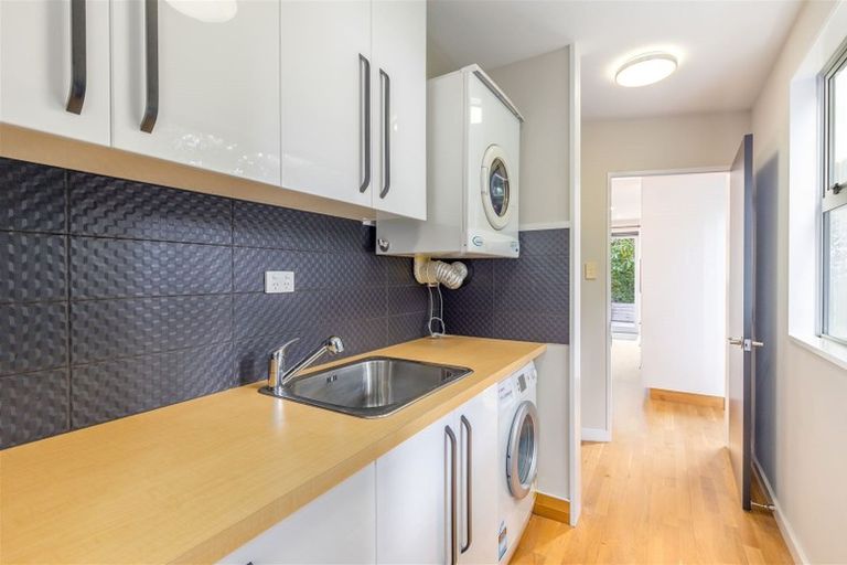 Photo of property in 51 Oxley Avenue, St Albans, Christchurch, 8014