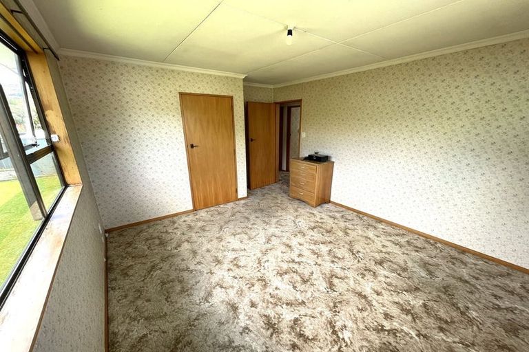 Photo of property in 17 Halsey Street, Clinton, 9534