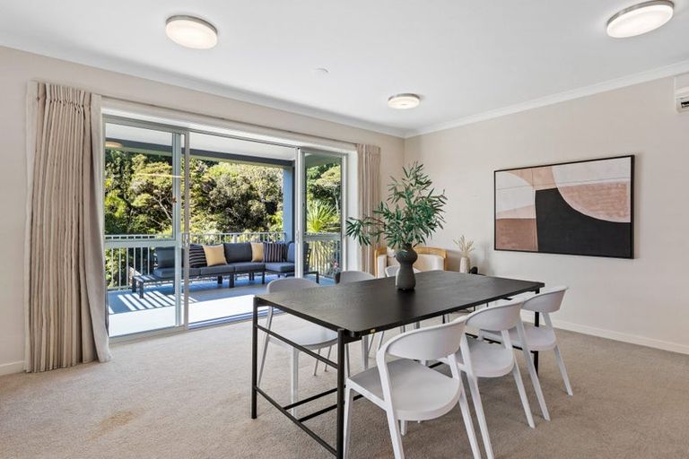 Photo of property in 60 Eaves Bush Parade, Orewa, 0931