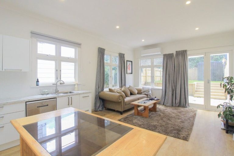 Photo of property in 35-37 Roy Street, Newtown, Wellington, 6021