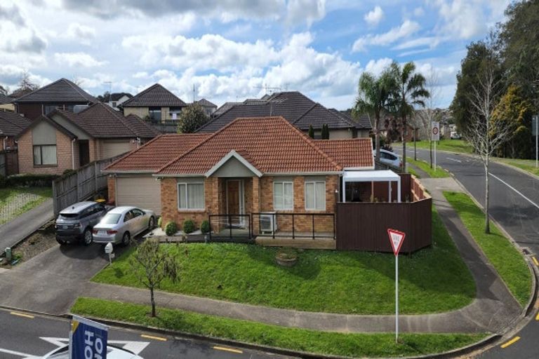Photo of property in 1 Mandival Avenue, Flat Bush, Auckland, 2019
