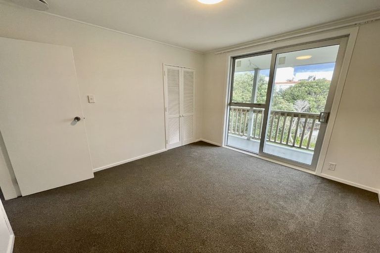 Photo of property in 1/7 Rangitane Street, Maupuia, Wellington, 6022