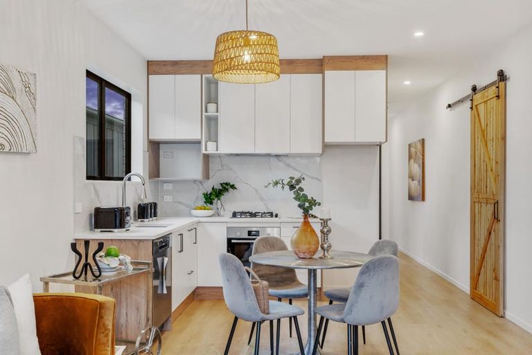 Photo of property in 23 Paretao Street, Massey, Auckland, 0614