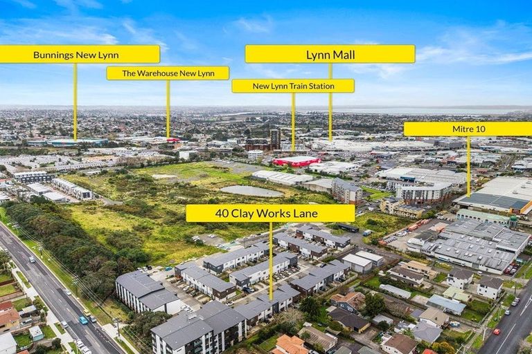 Photo of property in 40 Clay Works Lane, New Lynn, 0600