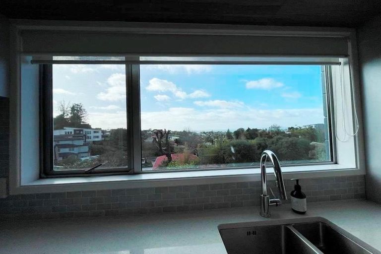 Photo of property in 1/431 East Coast Road, Mairangi Bay, Auckland, 0630