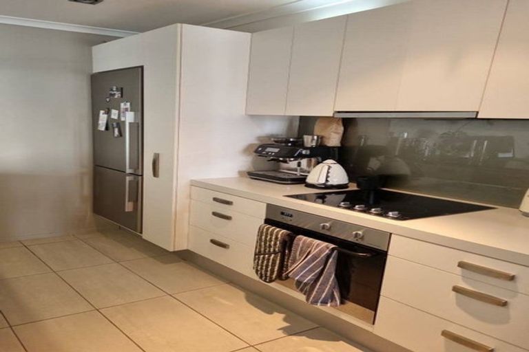 Photo of property in Bellagio Apartments, 5e/39 Taranaki Street, Te Aro, Wellington, 6011