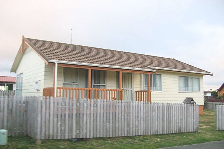 Photo of property in 12b Cathie Place, Karori, Wellington, 6012