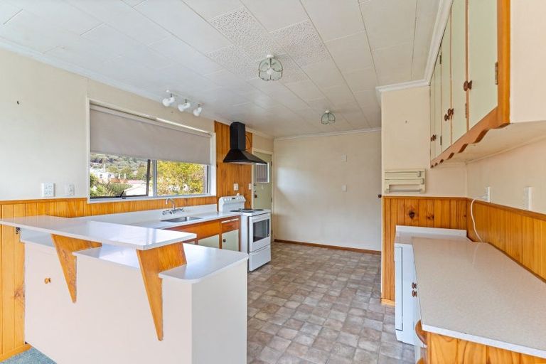 Photo of property in 51a Kent Street, Picton, 7220