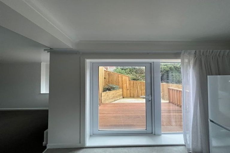 Photo of property in 49 Severn Street, Island Bay, Wellington, 6023