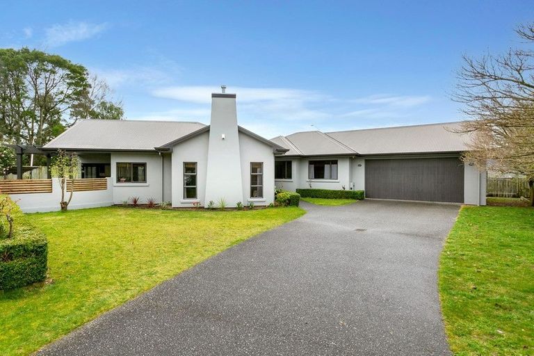 Photo of property in 19 Luberon Way, Nukuhau, Taupo, 3330