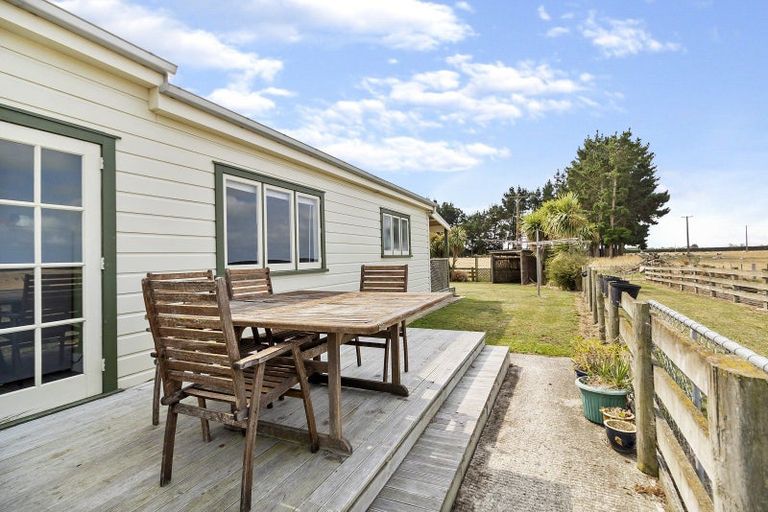 Photo of property in 879 Timaru-pareora Highway, Pareora, 7971
