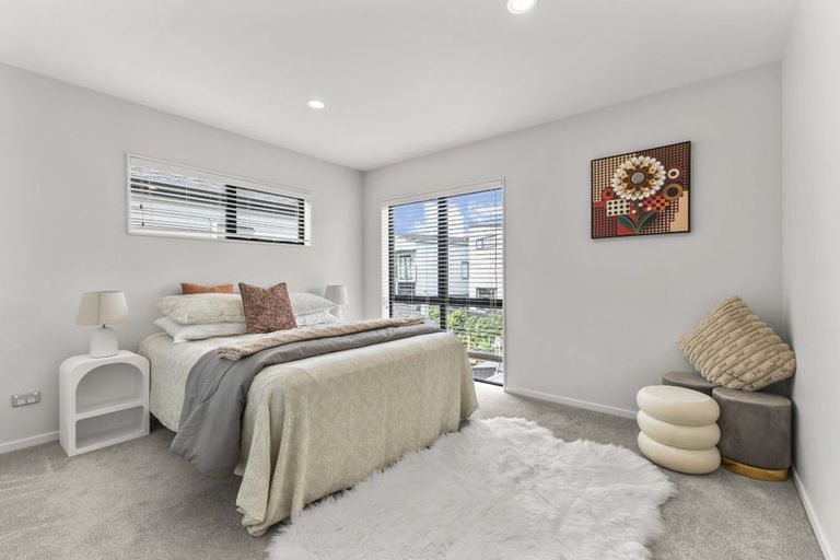 Photo of property in 66 Kano Way, Hobsonville, Auckland, 0616