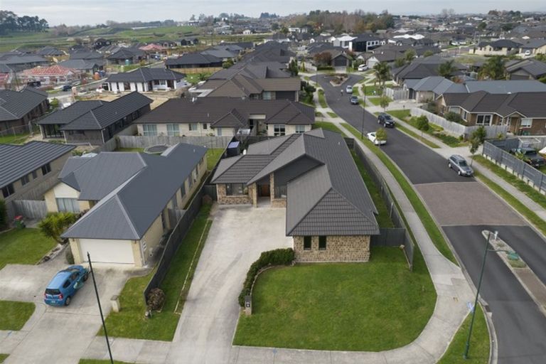 Photo of property in 20 Hector Drive, Rototuna North, Hamilton, 3210